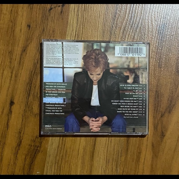 🎉Host Pick🎉 Reba McEntire CD 💿 So Good Together - Picture 2 of 16
